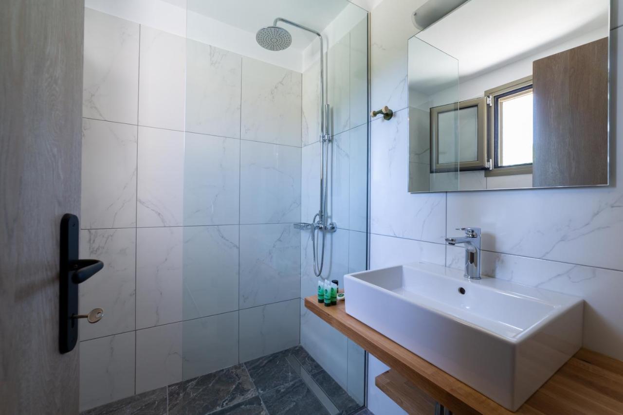 Sky View Suites Kefalonia Вовикес Экстерьер фото