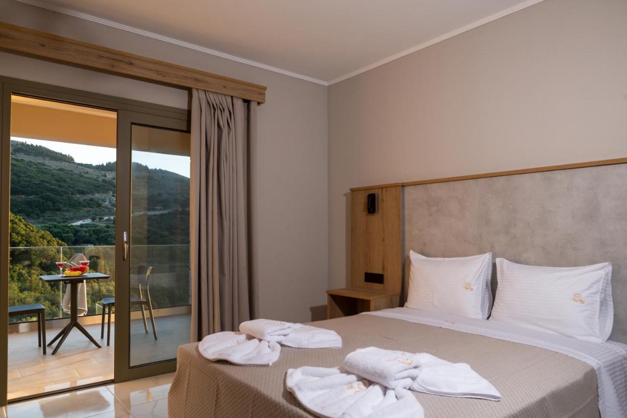 Sky View Suites Kefalonia Вовикес Экстерьер фото